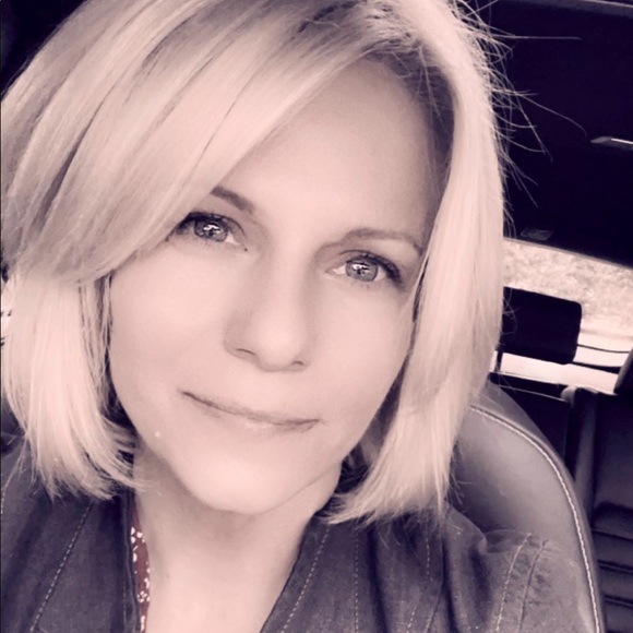 Meet your Posher, Maryann - Picture 1 of 1